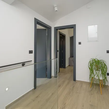 Villa Ollea By Interhome